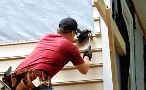 How To Choose The Right Materials for Your Siding Installation in 'Coal Run Village, KY